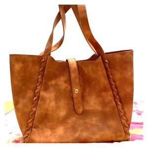 BROWN LEATHER TOTE